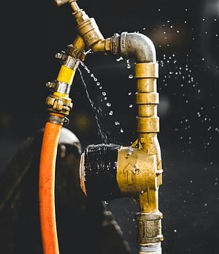 photo-1562159937-194305937c6a